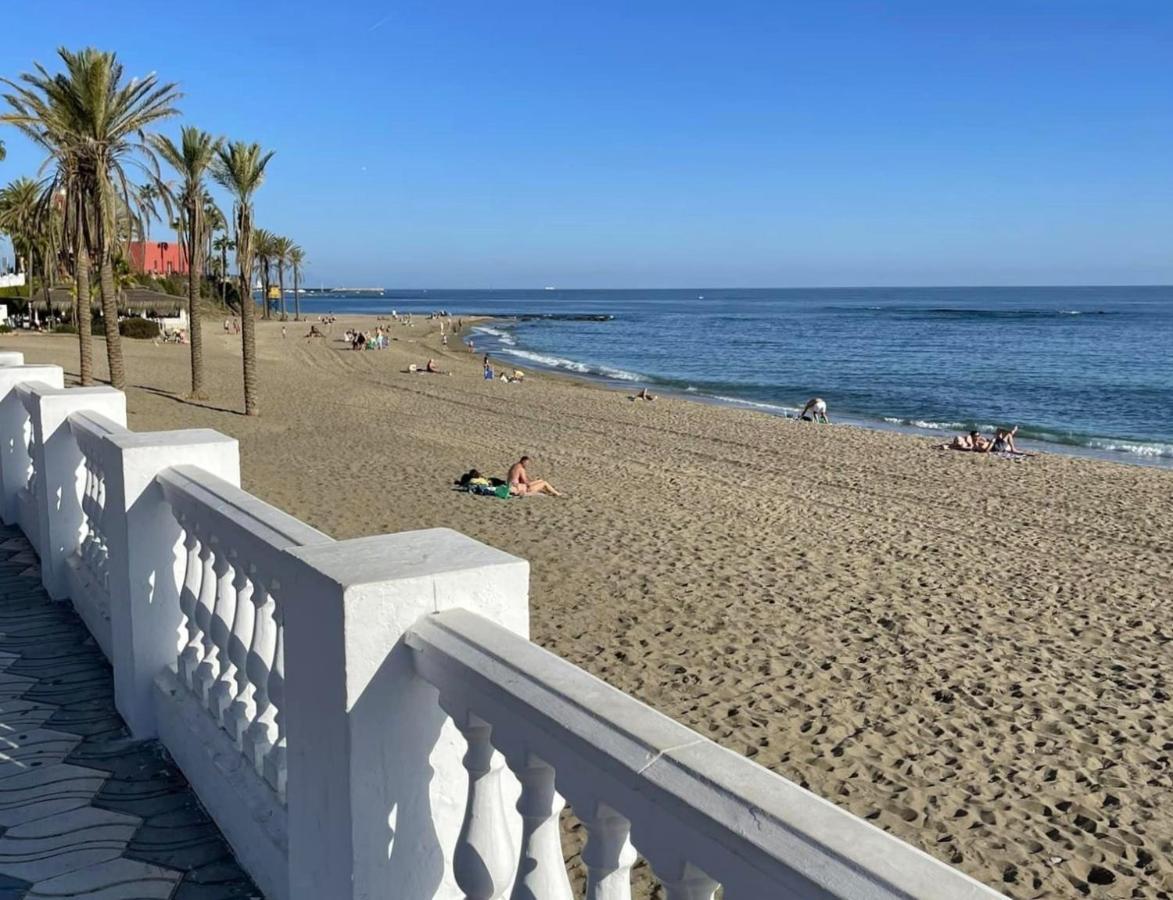 Aloha Playa Apartment With Ocean Views And Pools Benalmádena Dış mekan fotoğraf