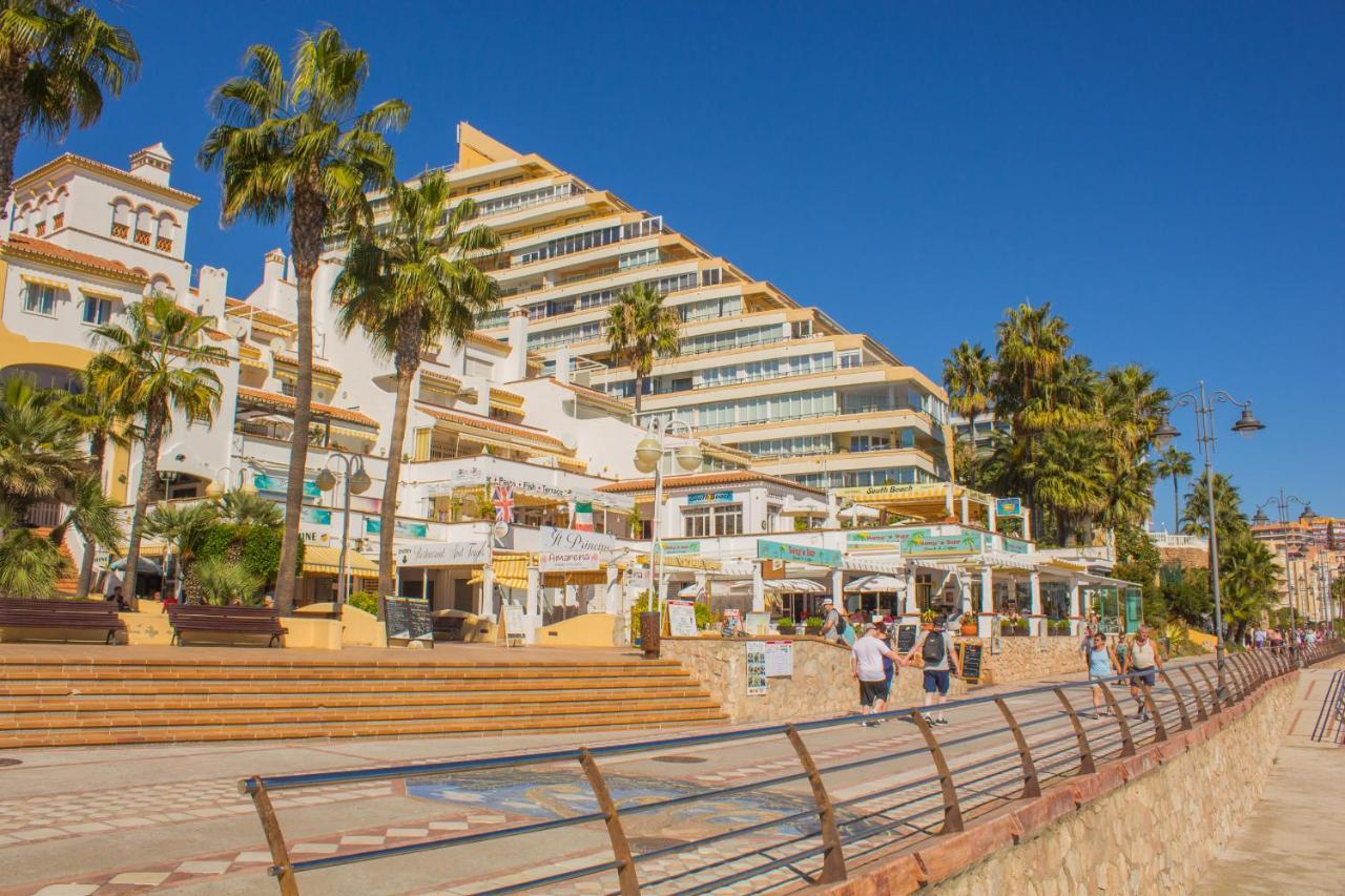Aloha Playa Apartment With Ocean Views And Pools Benalmádena Dış mekan fotoğraf
